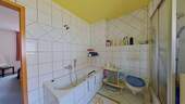Badezimmer EG - 6 Zimmer Mehrfamilienhaus, Wohnhaus in Enkenbach-Alsenborn