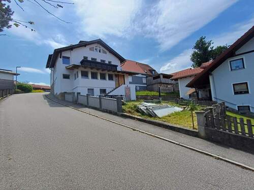 Zugang über Garten - 5 Zimmer Einfamilienhaus in Hohenau