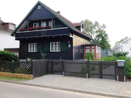 Fassade - 3 Zimmer Einfamilienhaus zur Miete in Berlin
