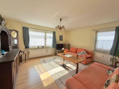 Wohnzimmer WE EGR - 9 Zimmer Etagenwohnung in Göttingen