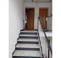 Preisnachlass bei Selbstberäumung ....3 Zimmer DG-Wohnung, Stuttgart-Süd, Strohberg