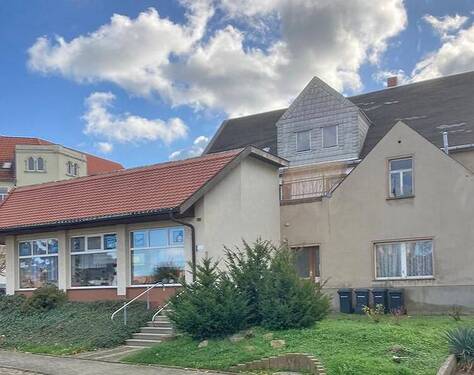 Ansicht 2 - 8 Zimmer Mehrfamilienhaus, Wohnhaus zum Kaufen in Mügeln