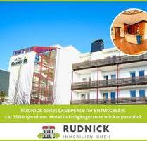 RUDNICK bietet LAGEPERLE für ENTWICKLER: ca. 3500 qm ehem. Hotel in Fußgängerzone mit Kurparkblick - Bad Nenndorf