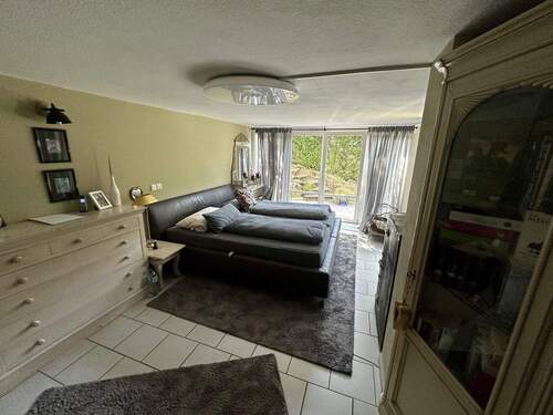 Schlafzimmer UG - 
