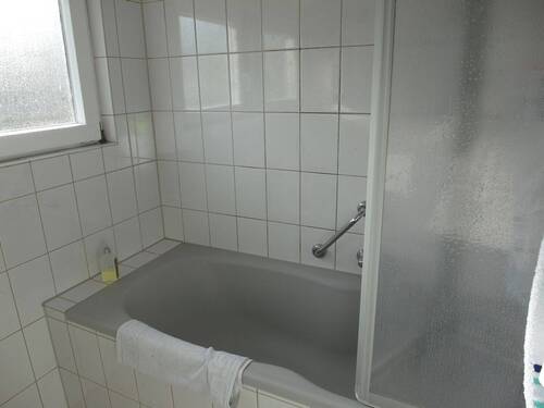 Bad - 3 Zimmer Etagenwohnung in Dettenhausen