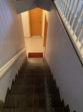 Treppe zum Keller - 