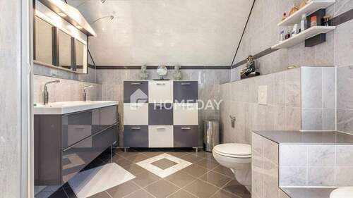 1. OG Badezimmer 1 - 