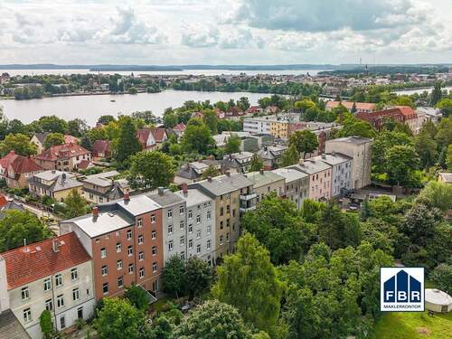 Nachhaltige Lage in Schwerin - Paradies für Anleger: Faktor 16,17 - Jetzt schnell sein!