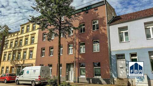 Frontansicht - 2 Zimmer Mehrfamilienhaus, Wohnhaus zum Kaufen in Schwerin