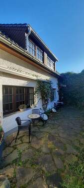 B. u. B. - Terrasse im Herbst - 