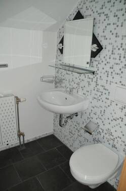 WC - 