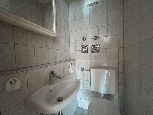 Separates WC - 