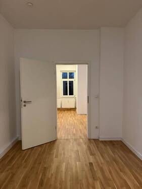 Eingangstür.jpg - 2 Zimmer Etagenwohnung zur Miete in Leipzig