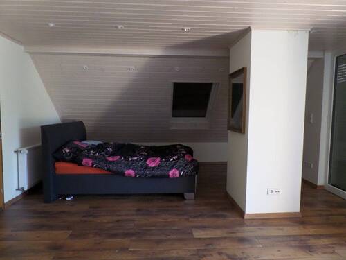 Schlafzimmer - Einfamilienhaus mit 196,00 m² in Usingen zum Kaufen