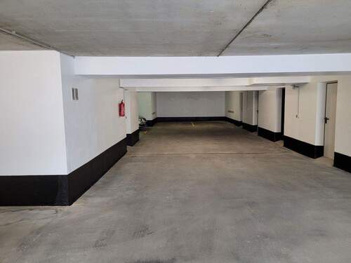 Tiefgarage mit Mieterkellern - 2 Zimmer Mehrfamilienhaus, Wohnhaus zum Kaufen in Erftstadt