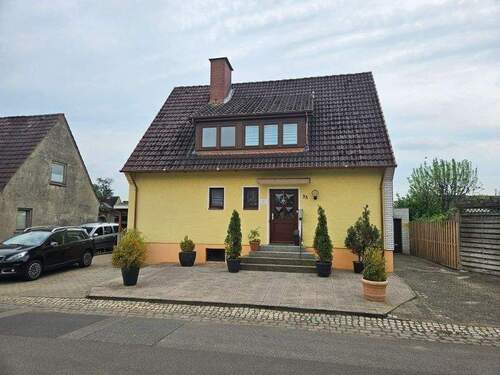 20250502_163644 (800x600).jpg - 8 Zimmer Einfamilienhaus zum Kaufen in Neumünster