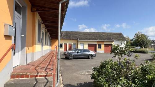 Innenhof - Parkplätze - 