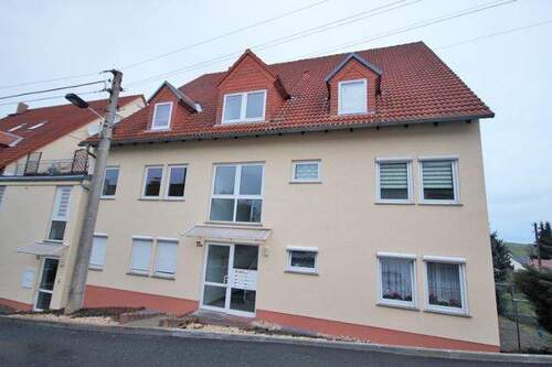 Hausansicht - helle Einraumwohnung in ruhiger Lage mit Stellplatz