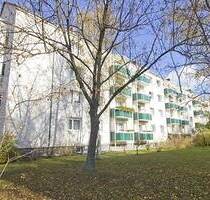 In der Herrichtung! Tolle 2-Zimmerwohnung, Dusche, Balkon.... - Halle (Saale) Südstadt