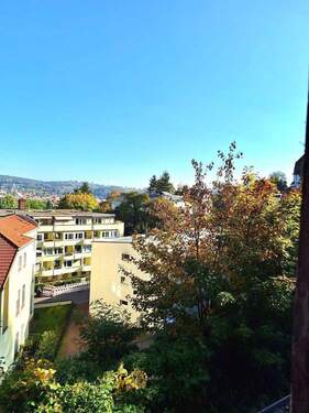 Blick auf Saarbrücken - Top Lage: Sankt Arnual 4 ZKB DG + Ausbaureserve im DG