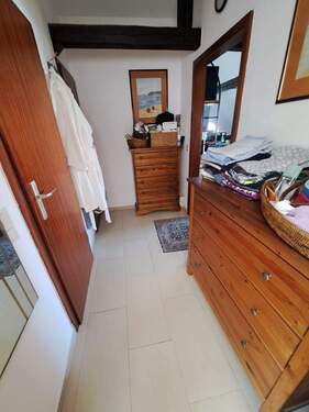 Flur - Etagenwohnung mit 85,00 m&sup2; in Ludwigshafen am Rhein zum Kaufen