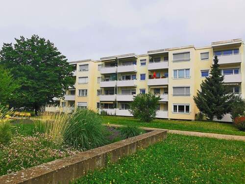 Schöne Grünanlagen - In 10 Minuten am See....Ruhige und helle 3-Zimmerwohnung mit Wohnküche....