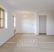 Neubau - Moderne 3-Zi.-Whg. mit Balkon auf dem Land! - Frauenneuharting Haus