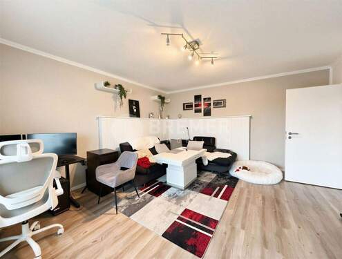 Wohnzimmer - 3 Zimmer Etagenwohnung in Lüneburg