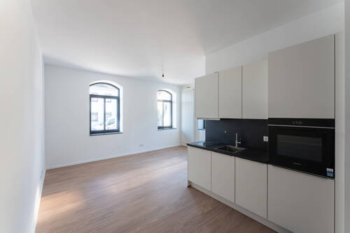 Erster Einblick - Alt-ehrwürdiges Wohnen auf 40 m² mit EBK I Erstbezug nach Kern-Sanierung I KO-Rübenach