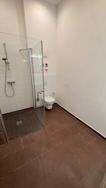 Modernes Badezimmer - 