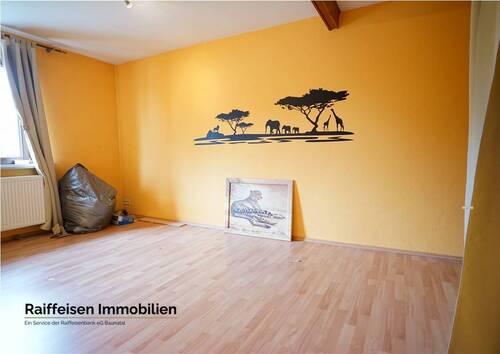 Raiffeisenstraße 17 - 