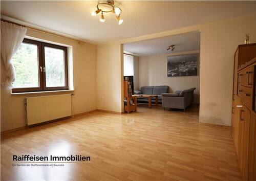 Raiffeisenstraße 1 - 8 Zimmer Mehrfamilienhaus, Wohnhaus zum Kaufen in Schauenburg / Hoof