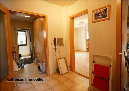Raiffeisenstraße 6 - 