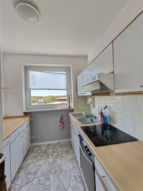 Küche-EBK - 2 Zimmer Etagenwohnung in Dreieich