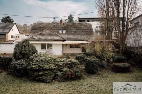 Rückansicht - Modernes Einfamilienhaus mit hochwertiger Aussattung und großzügigem Grundstück