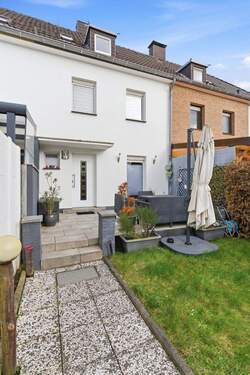 Alexander Immobilien - 2 Zimmer Einfamilienhaus zum Kaufen in Dormagen