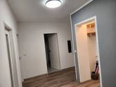 Diele und Kleiderraum - 