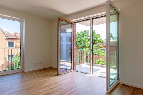 2 Bed XL (4) - Die ersten 2 Nettokaltmieten sparen: Moderne 3 Zimmer Wohnung Extra Large (unmöbliert) mit Küche, Balkon, Fitnessstudio und großzügigen Terrassen