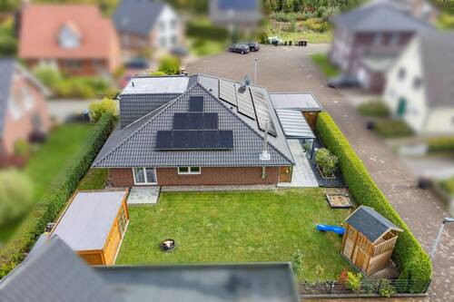 Westansicht - 5 Zimmer Bungalow in Schwarzenbek