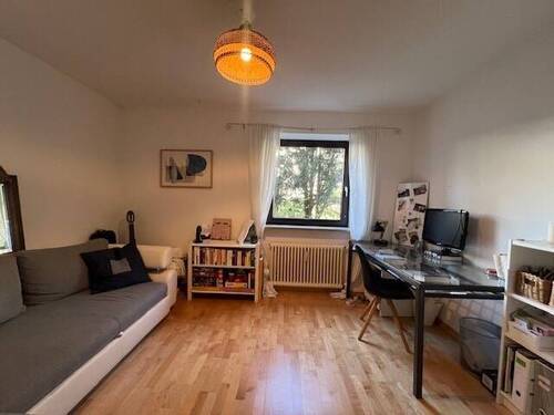 Schlafen (ähnlich + baugleich) - Etagenwohnung mit 90,00 m² in München zum Kaufen