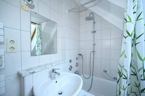 Helles Badezimmer - 