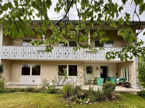 Bild 2 - 8 Zimmer Doppelhaushälfte zum Kaufen in Eiselfing