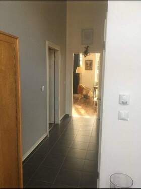 Helle Fluransicht - Moderne 3-Zimmer Terrassenwohnung in Oldenburg