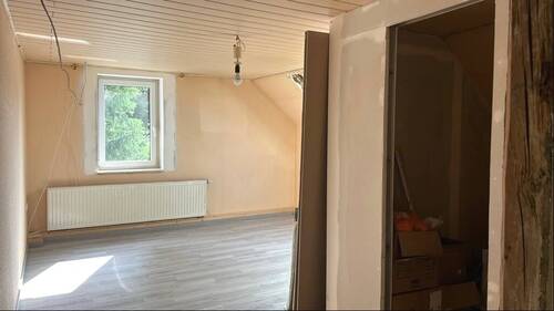 Schlafzimmer mit Ankleide - 