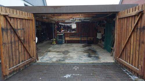 Garage mit Werkstatt - 