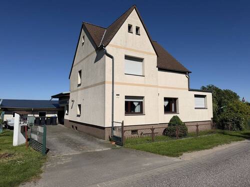 Straßenansicht - 
