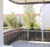 Kurzfristig beziehbar! 3-Zi. Whg. in Bogenhausen, mit Balkon, Aufzug und Fernwärme! - München