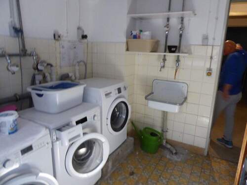 Waschmaschine im Keller - 