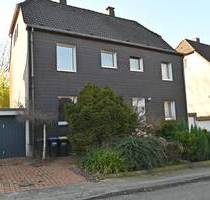 Mach mich wieder schön:) Sanierungsbedürftige DHH mit Garten & Garage in Frillendorf - Essen