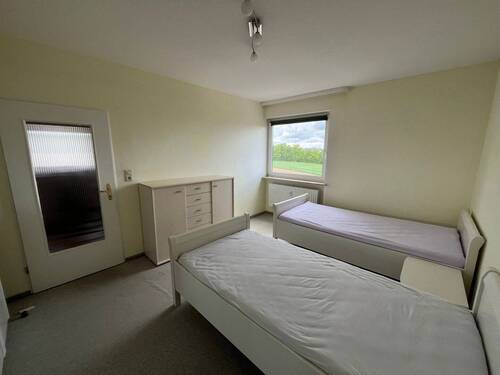 Schlafzimmer 01.JPG - 